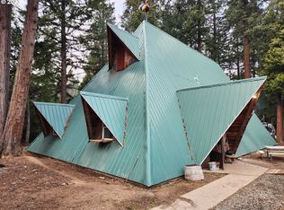 2293 Starveout Creek Rd, Azalea, OR 97410