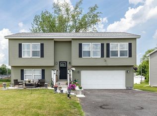 7879 Marina Dr, Bridgeport, NY 13030