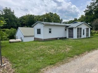 5461 W Swan Ct, Claypool, IN 46510