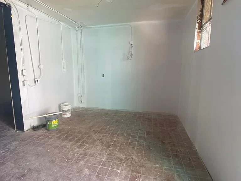 912 Park St — Photo 20