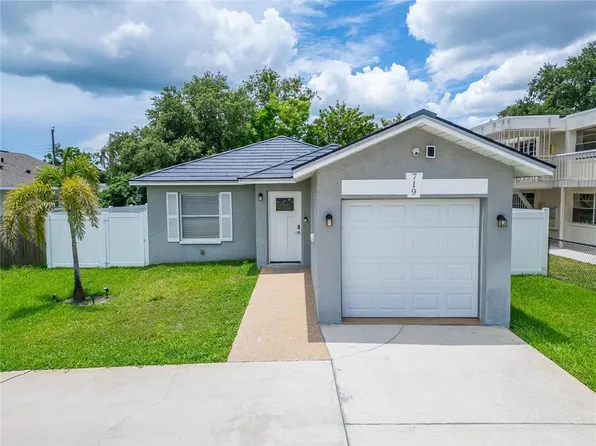 719 58th St S, Gulfport, FL 33707