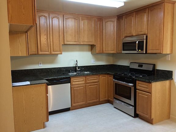 2nd image of 3822 Sunset Ave #Townhouse