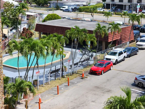 6575 W 4th Ave APT 507, Hialeah, FL 33012