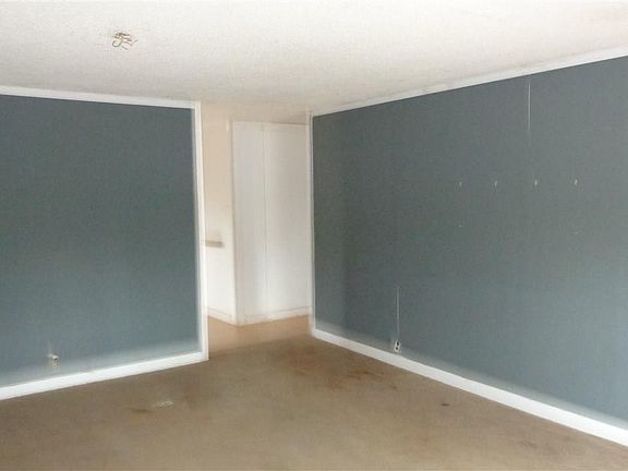 5th image of 50 Hebron Ln
