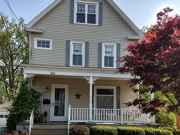 4th image of 809 Vanderbilt Ave