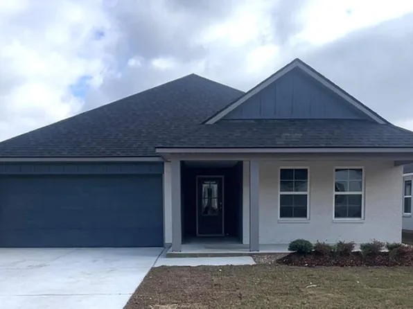 114 Harvest Falls Dr, Broussard, LA 70518