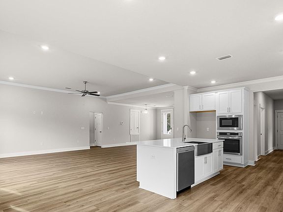 4th image of 5920 Greenfield St