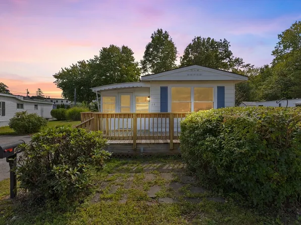 160 Washington St Unit 44, Plainville, MA 02762