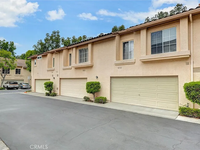 6 Nightingale Dr — Photo 42