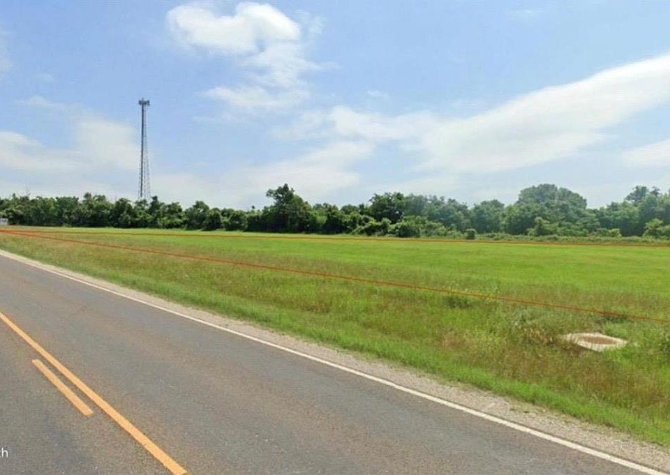 1st image of Fm 1704 Rd