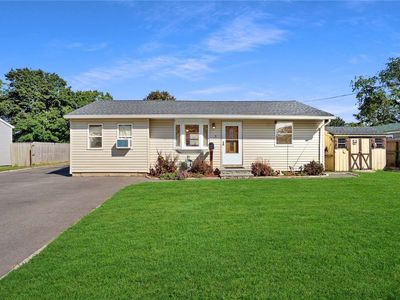 3 20th Ave, Bay Shore, NY, 11706