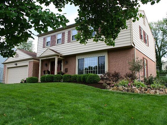 2nd image of 5637 Bayberry Dr