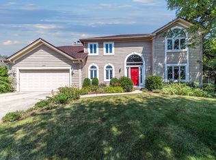 335 Knoch Knolls Rd, Naperville, IL 60565
