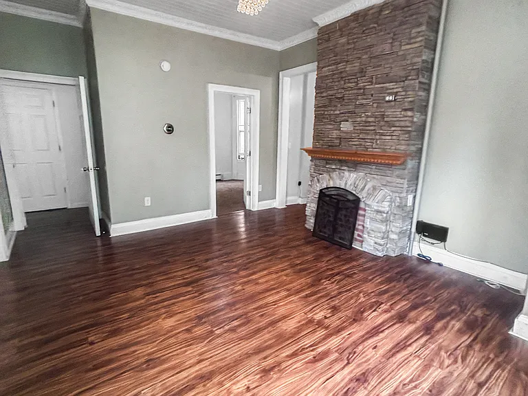 630 Kossuth St #1 — Photo 7