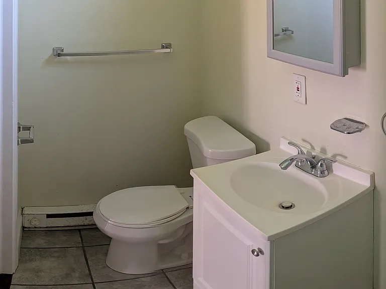 227 E Shedaker St — Photo 5