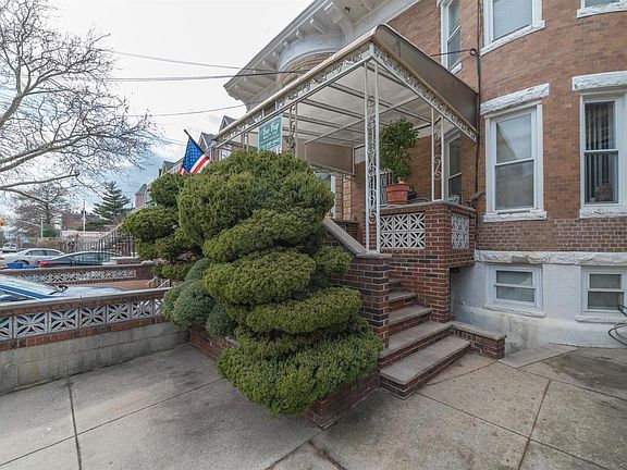 2nd image of 8746 15th Ave