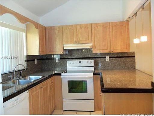 4th image of 13284 NW 5th Ct