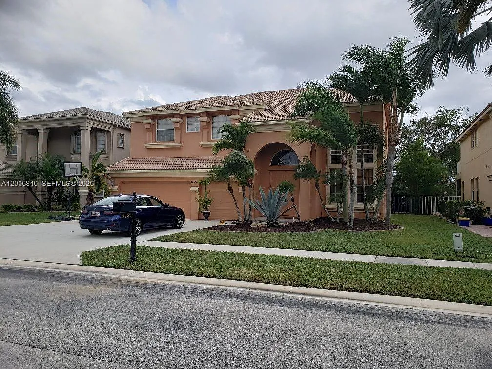 Photo 1 of 15 - 6352 Squirewood Way - Lake Worth, FL Primary Photo - 6352 Squirewood Way