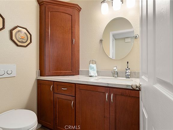 4th image of 1106 Ridgecrest Cir