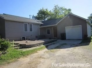 4764 N Eastman Rd, Midland, MI 48642