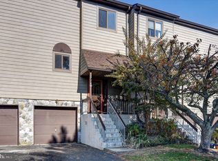 907 Alpine Trl, Neptune, NJ 07753