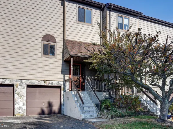 907 Alpine Trl, Neptune, NJ 07753