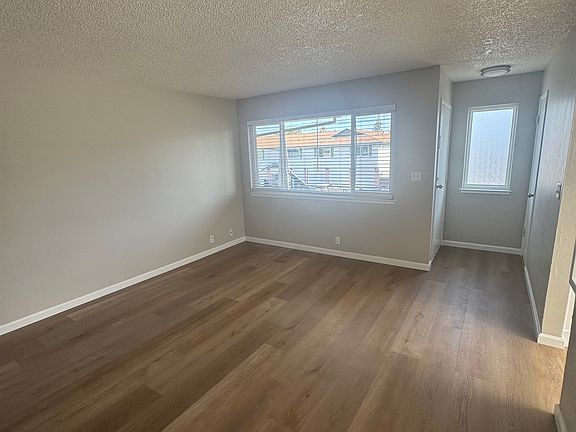 4th image of 1524 Regent St #3