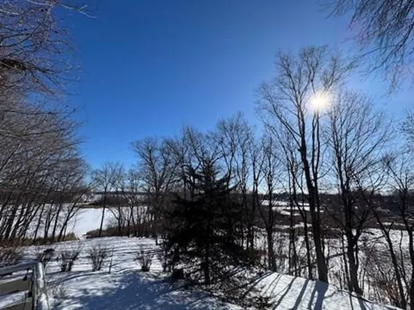 5123 Waterbury Rd, Mound, MN 55364