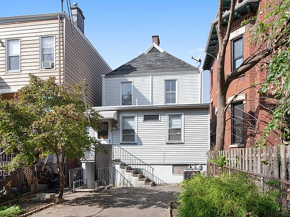 3rd image of 276 Pacific Ave