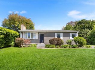 25 Old Pine Rd, Narragansett, RI 02882