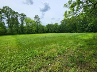 406 Coffeetown Rd, Easton, PA 18042