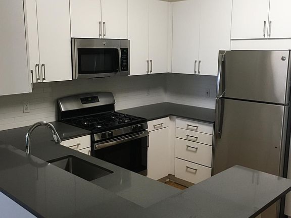 4th image of 6000 De Soto Ave #246