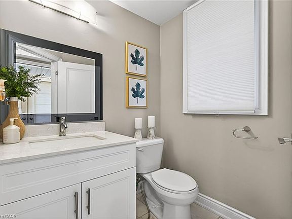 5th image of 7809 Hackberry Trl E