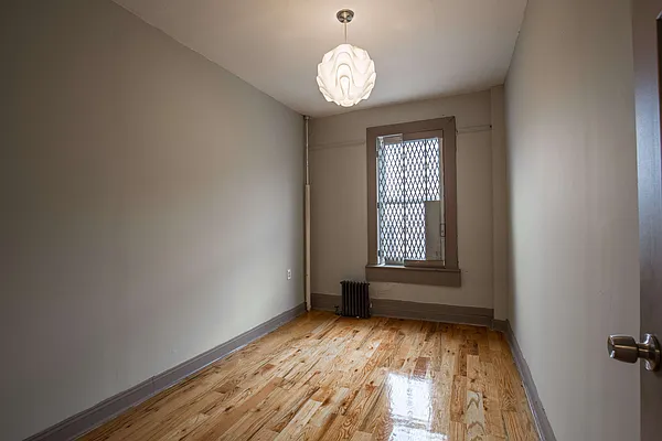 Rented by Nooklyn NYC LLC | media 50