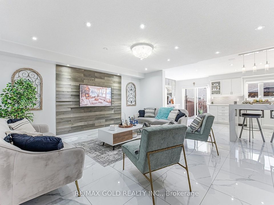 1st image of 32 Toddville Rd