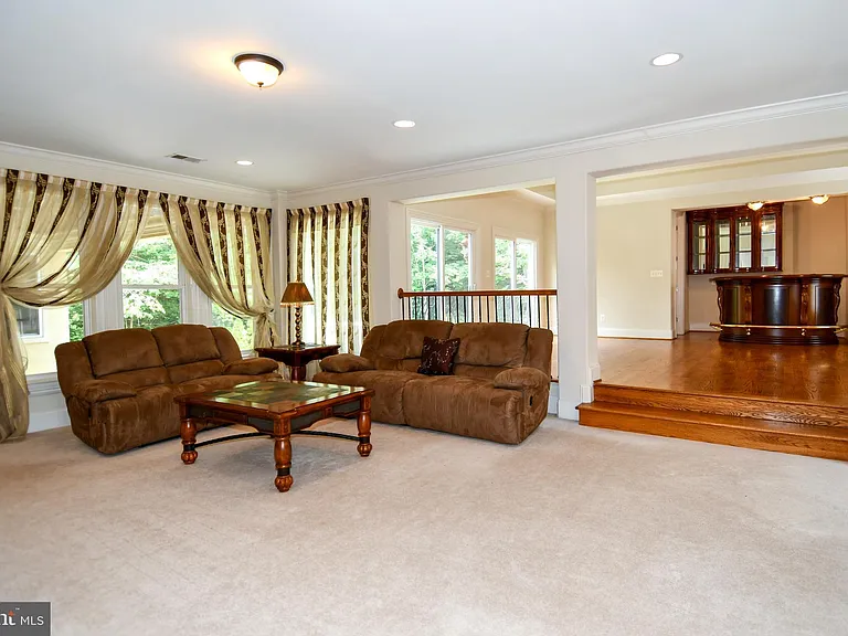 7104 Old Dominion Dr — Photo 36