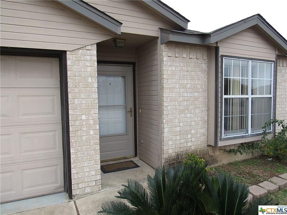 1st image of 3608 Woodlake Dr