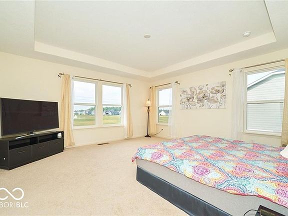 4th image of 8255 Carnegie Ln