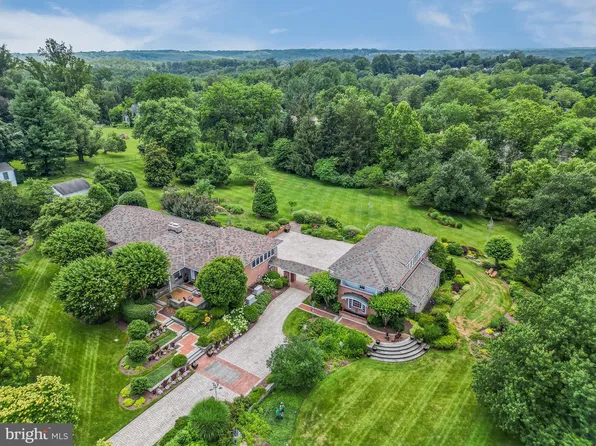 6 Seminole Ave, Baltimore, MD 21228