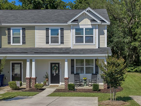 3rd image of 9127 Parlor Dr