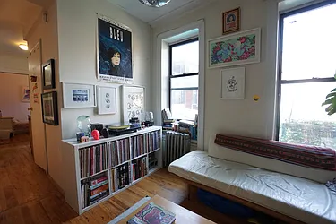 Rented by Rennit Inc.