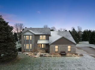 2103 Maple Creek Cir, Ann Arbor, MI 48108