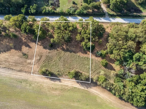 4 McFarlin Rd, Collinsville, TX 76233