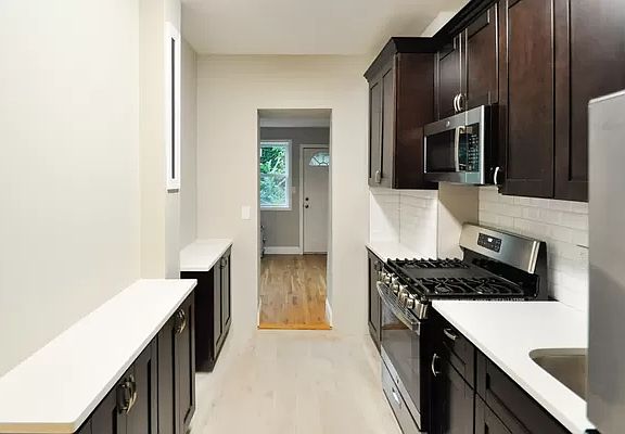 2nd image of 267 Clarkson Ave Floor 1