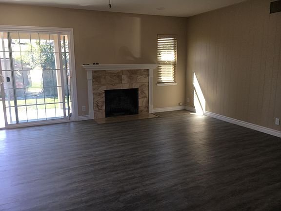 2nd image of 1001 S Avocado St