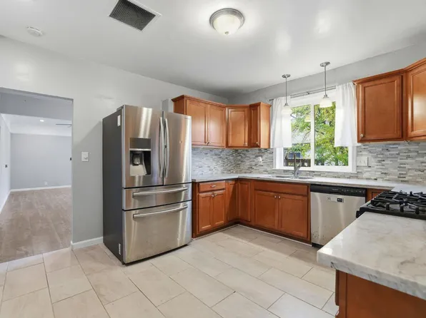 4850 11th Ave, Sacramento, CA 95820