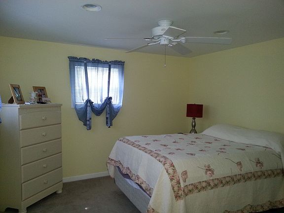 5th image of 703 Fresh Pond Ave Unit 45