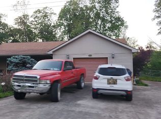 261 Tanglewood Dr, Science Hill, KY 42553