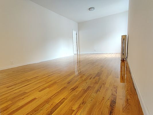 2nd image of 522 E 142nd St #Wi1
