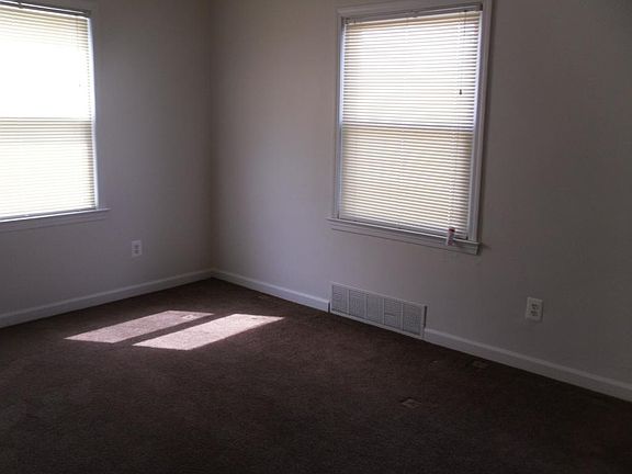 4th image of 25521 Andover Dr
